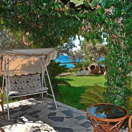 Chara Отель Мегали-Аммос