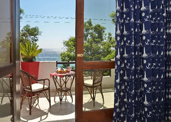 Ξενοδοχείο Chara