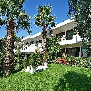 Chara Ξενοδοχείο