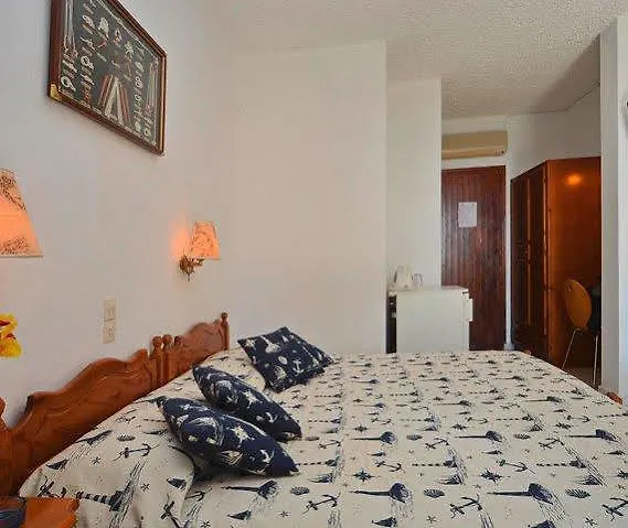 Chara Ξενοδοχείο 3*