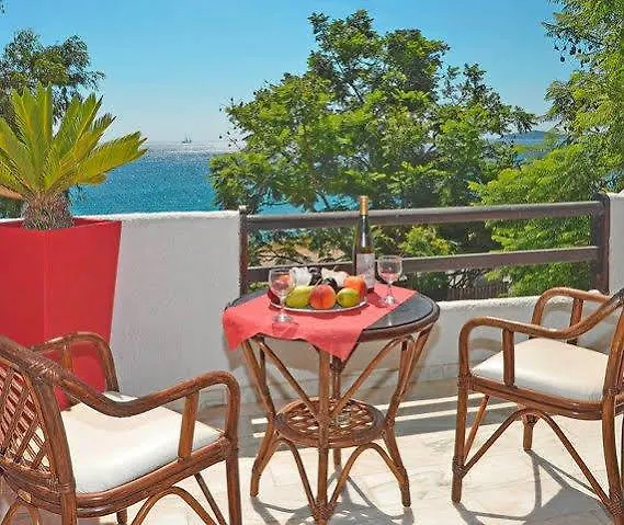 Ξενοδοχείο Chara