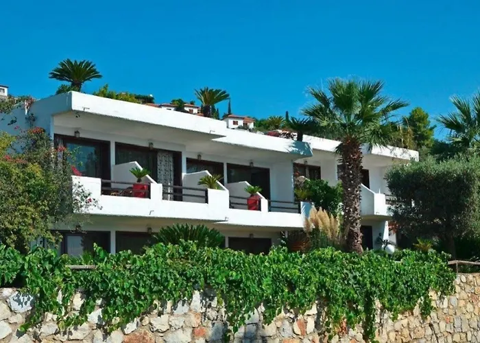 Chara Ξενοδοχείο